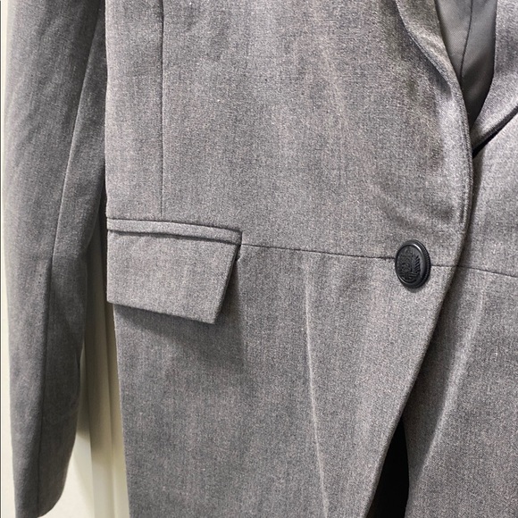 NWT Forever 21 Gray Blazer - Picture 4 of 4